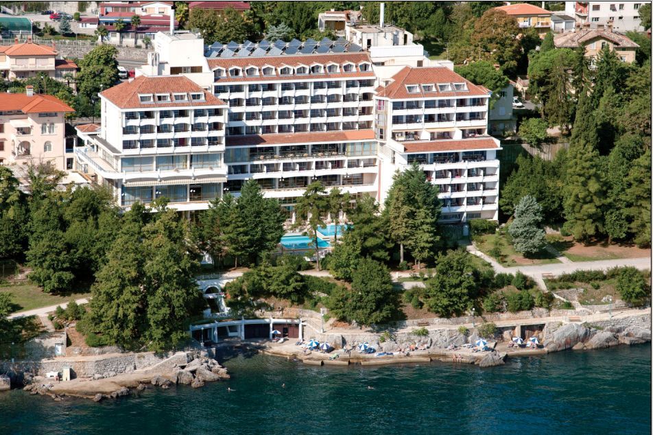 Hotel Excelsior - Liburnia Lovran Exterior foto
